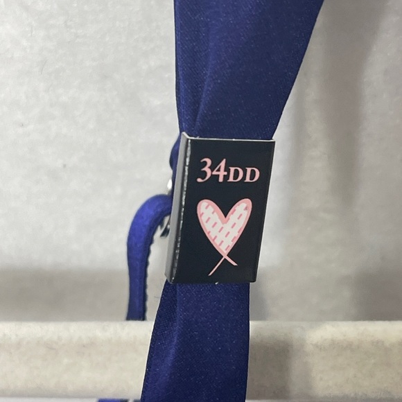 Victoria’s Secret Unlined Hummingbird Floral Embroidered Demi Bra 34DD - Picture 11 of 12